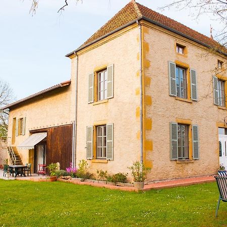 Bed and Breakfast Aux Ronzieres Pouilly-sous-Charlieu Номер фото